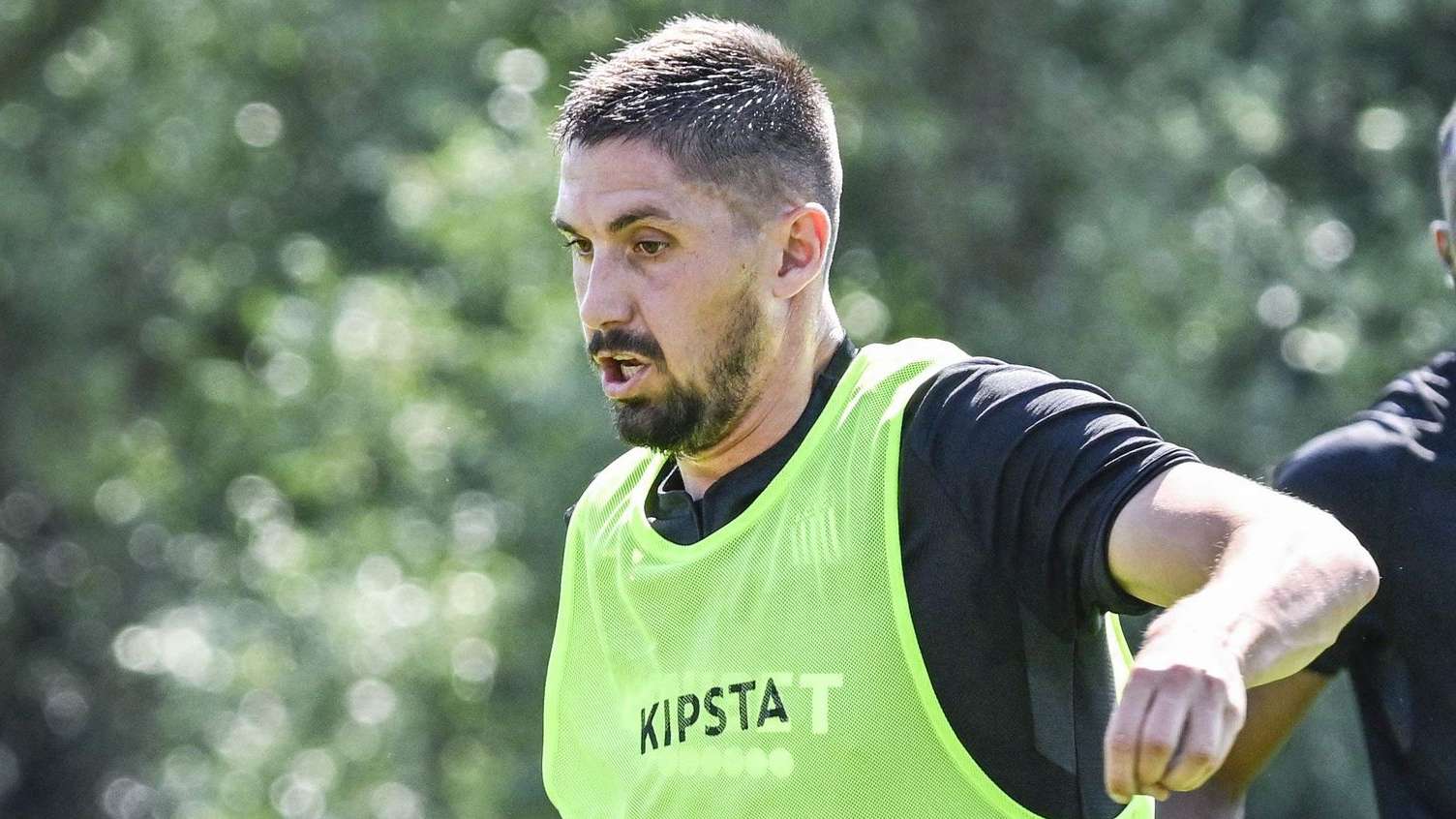 次被拜仁压 次被拜仁压